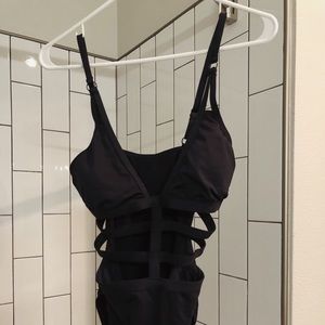 Kenneth Cole Ribbed One Piece Swimsuit Black